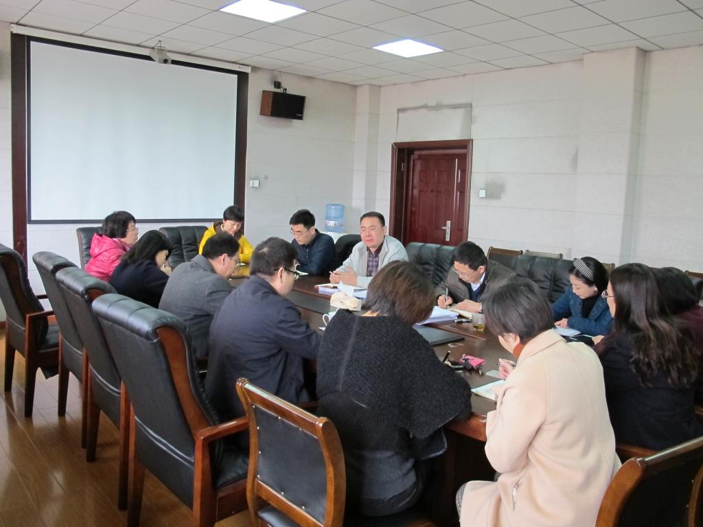 英国上市公司365召开新学期员工工作会议.jpg
